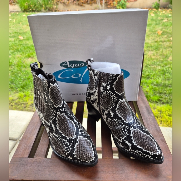 NIB Aqua College Karlie Womens Waterproof ECO LEATHER Booties Brown Snake  7M - Picture 9 of 10